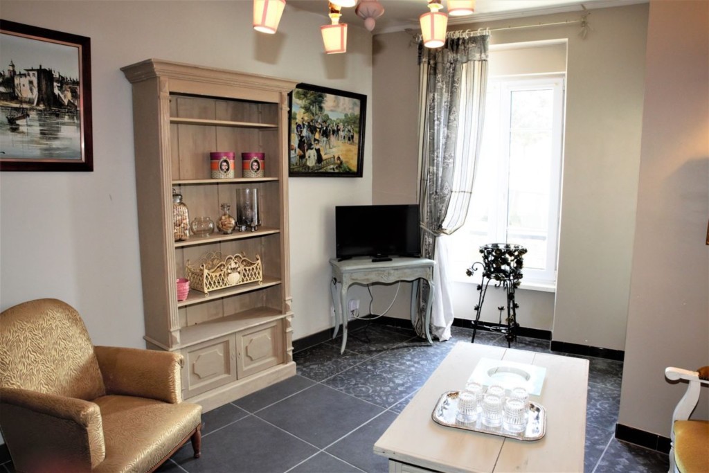 LE SALON LE SALON