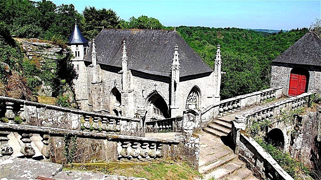 Chapelle Ste BARBE 56320 Le FAOUËT Chapelle Ste BARBE 56320 Le FAOUËT
